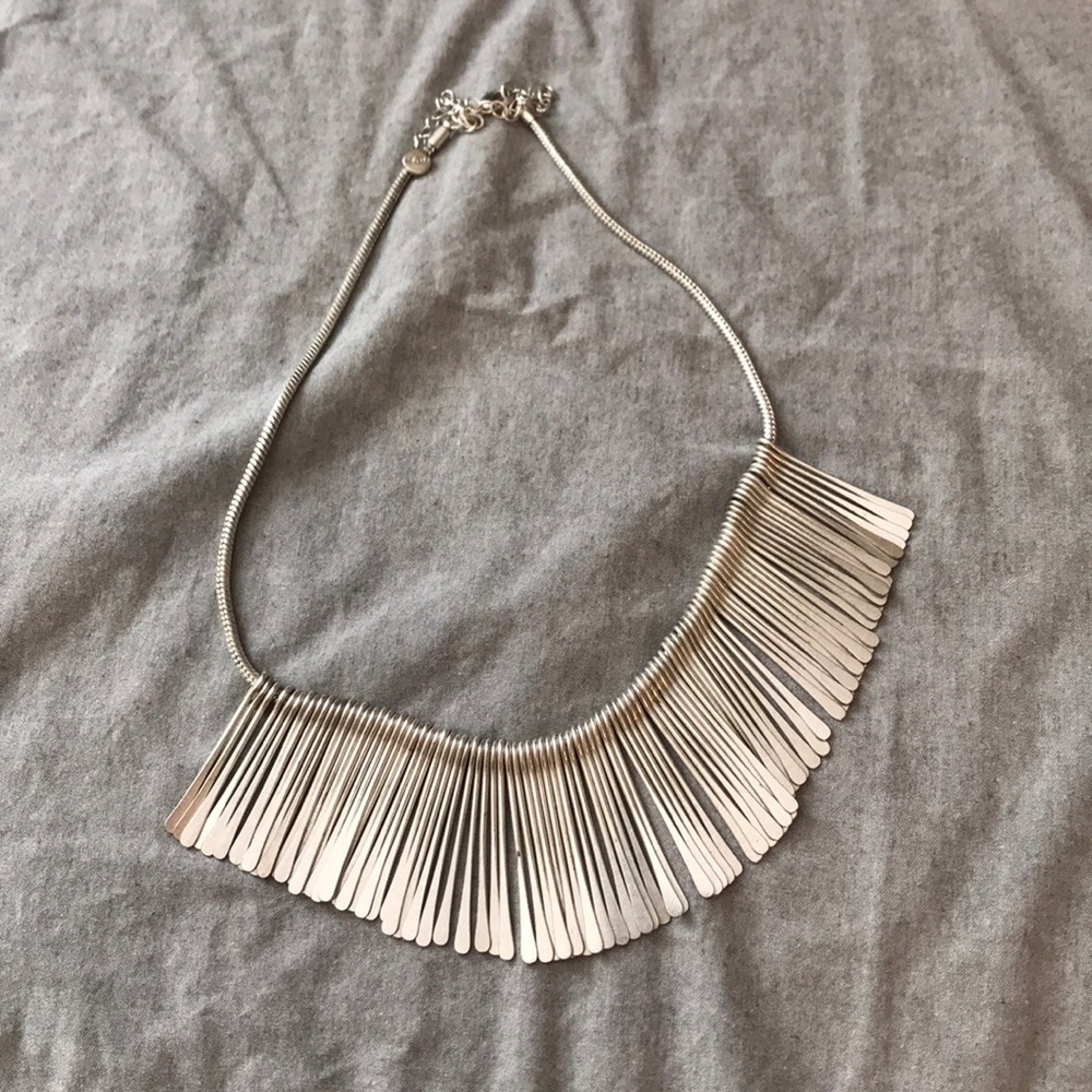Fringe necklace